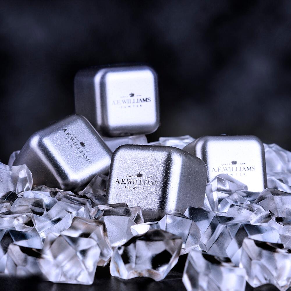 Set of 4 Reusable Stainless Steel Ice Cube Stones – Ideal for All Spirits, Whisky, Rum, Vodka, Gin etc