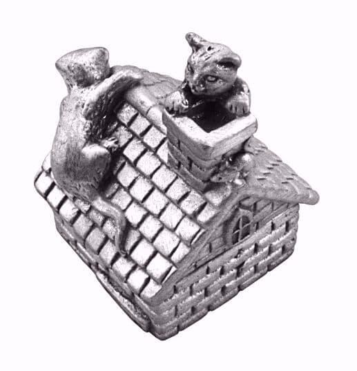 Decorative storage box featuring playful cats on a roof, artisan crafted by My Store, perfect for animal lovers.