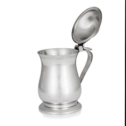Handmade 1-pint Georgian pewter tankard with lid in antique bronze by My Store