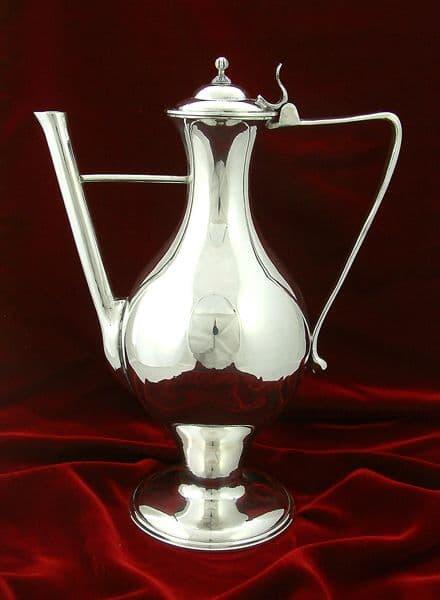 Carafe en Étain